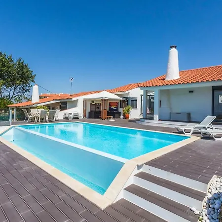 Hills De Luxe With 4 Bedr 3 Baths Heated Pool With View Villa Ericeira